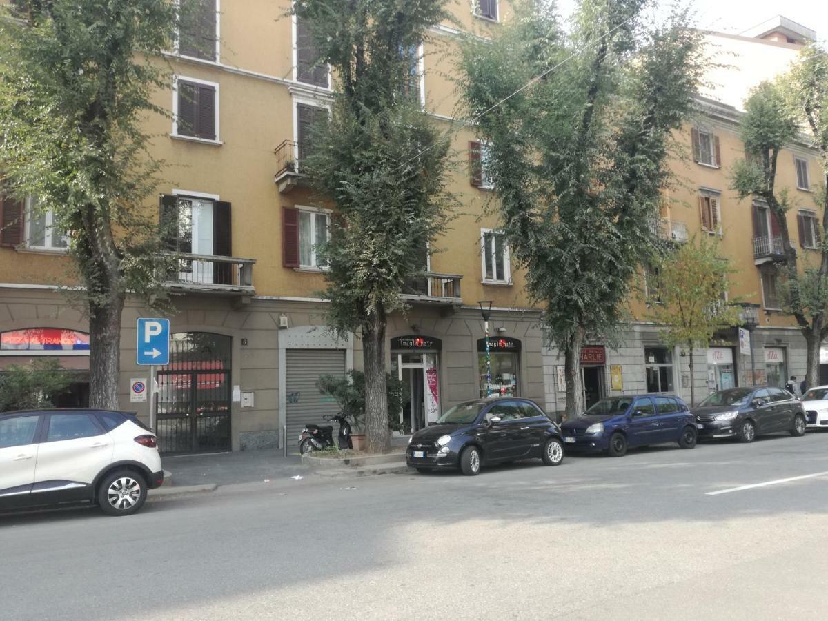 Via Crema 6 Mailand